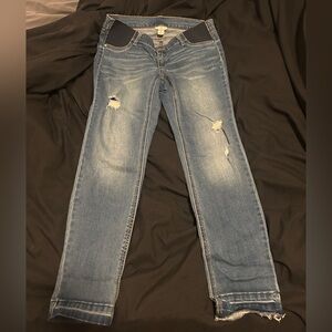 Maternity jeans- like new condition- size Medium- side stretch
